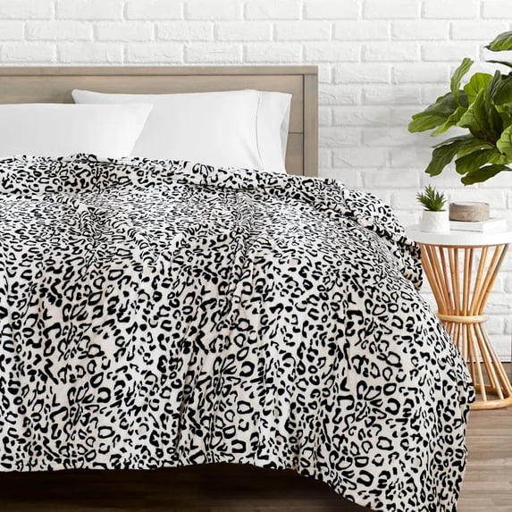 Home Soft Things Animal Print Flannel Fleece Blanket - Black White Leopard - Queen (90" x 90")
