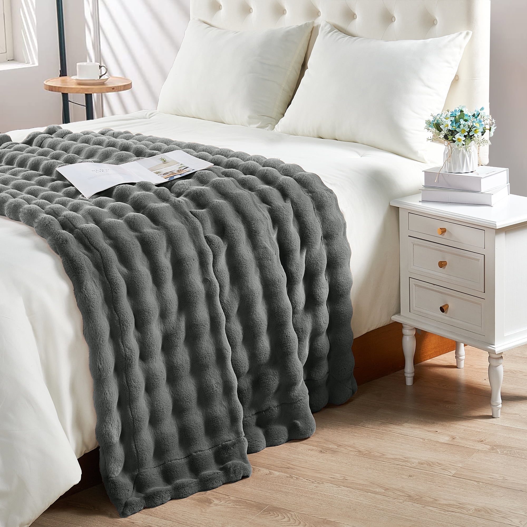 Home Soft Things Bubble Textured Faux Fur Throw Blanket Luxury Soft Cozy Plush Fluffy Fuzzy Reversible Thick Warm Throw Blanket 50x60 inches Grey