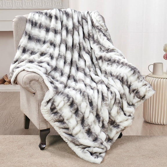 Home Soft Things Faux Fur Shar Pei Throw - Stripe - 60"X70"