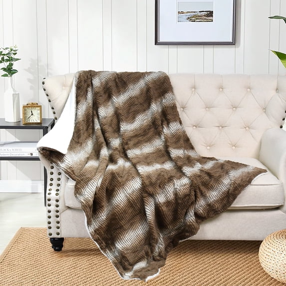 Home Soft Things Faux Fur Throw - Bella- 60" x 80" Jumbo