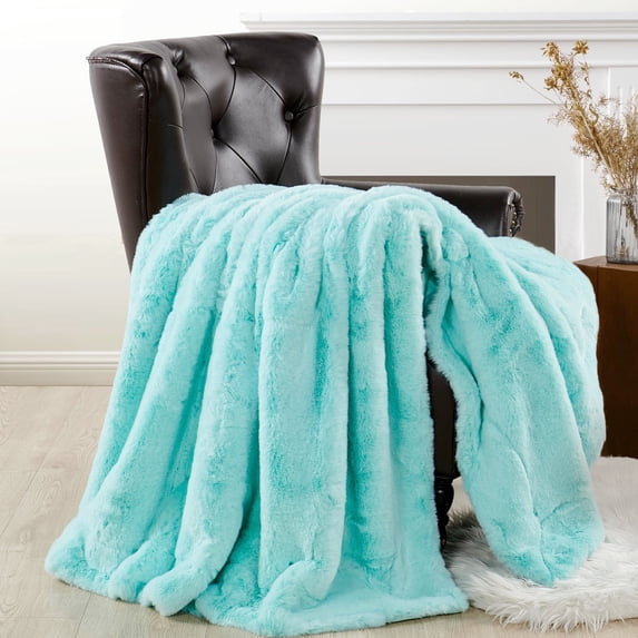 Home Soft Things Heavy Faux Fur Throw - Bleached Aqua - 50" x 60"
