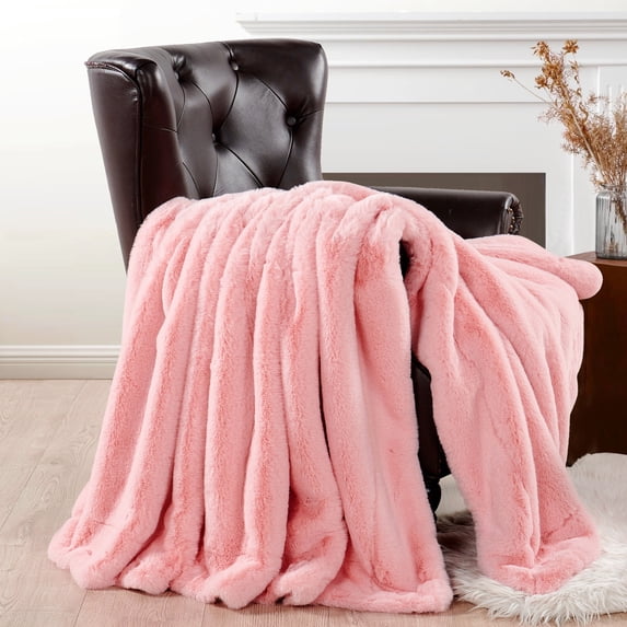 Home Soft Things Heavy Faux Fur Throw - Rose Quartz - 60" x 80"