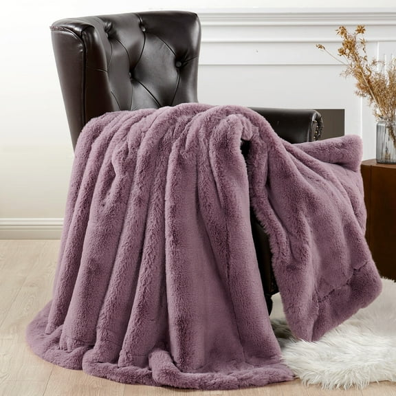 Home Soft Things Heavy Faux Fur Throw - Wood Rose - 50" x 60"