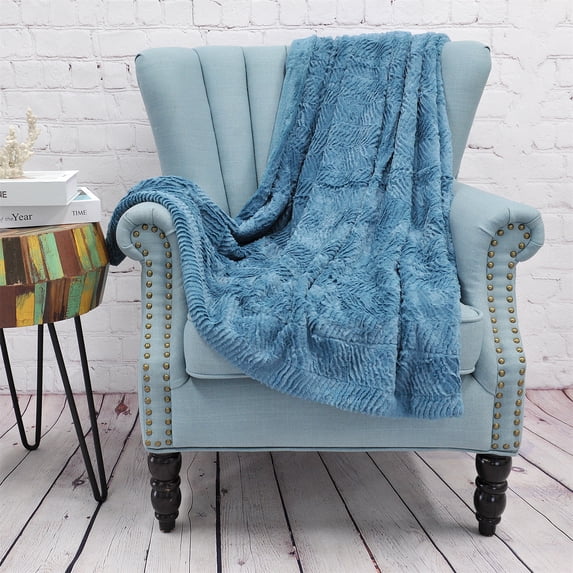 Home Soft Things Herringbone Faux Fur Throw - Blue - 60" X 80" Jumbo