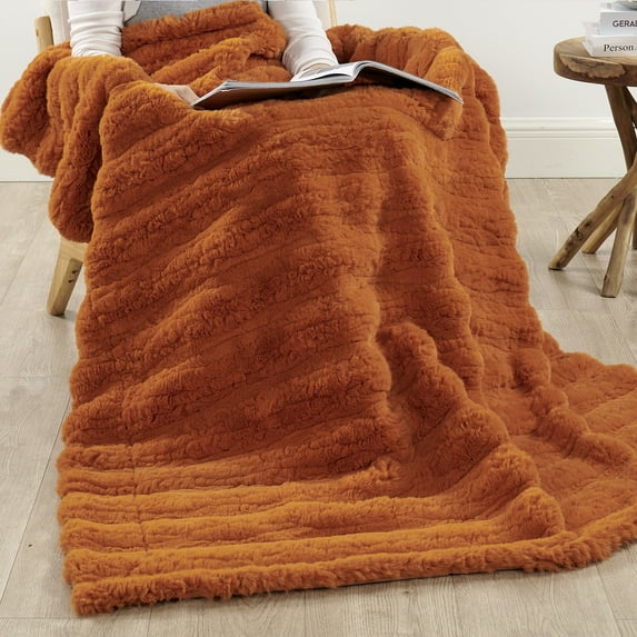 Home Soft Things Line Drawing Faux Fur Throw Blanket with Micromink Back, Luxury Soft Cozy Plush Fluffy Fuzzy Reversible Thick Warm Throw Blanket, 50x60 inches, Burnt Orange