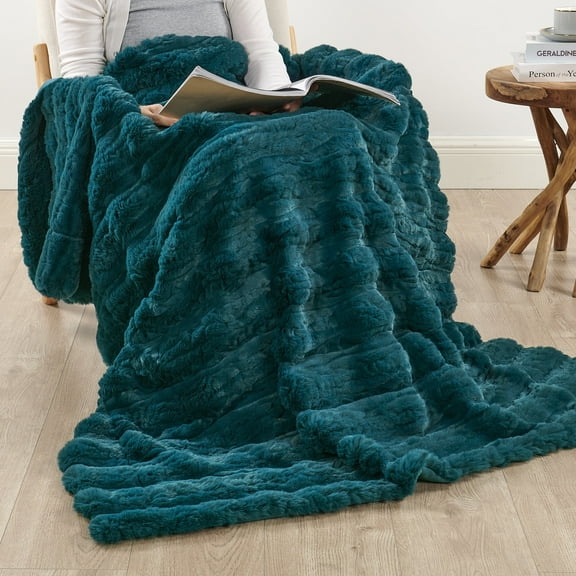 Home Soft Things Line Drawing Faux Fur Throw Blanket with Micromink Back, Luxury Soft Cozy Plush Fluffy Fuzzy Reversible Thick Warm Throw Blanket, 50x60 inches, Teal
