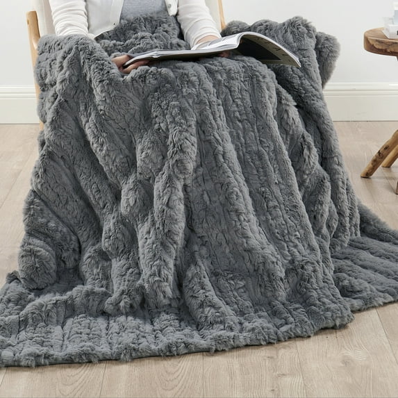 Home Soft Things Line Drawing Faux Fur Throw Blanket with Micromink Back, Luxury Soft Cozy Plush Fluffy Fuzzy Reversible Thick Warm Throw Blanket, 50x60 inches, Grey