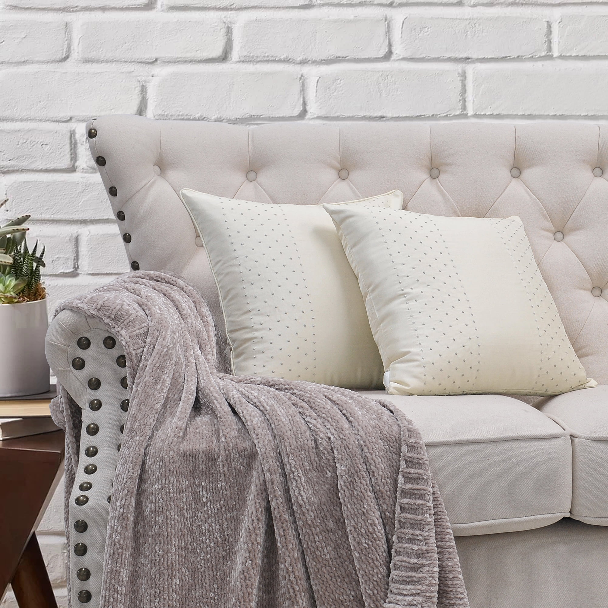 Ivory Embroidered Silk and Polyester Euro Pillow Set
