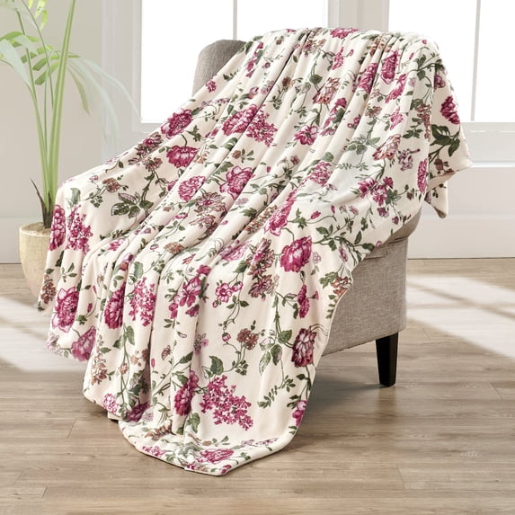 Home Soft Things Printed Flannel Throw - Carnation Red - 60" x 80"