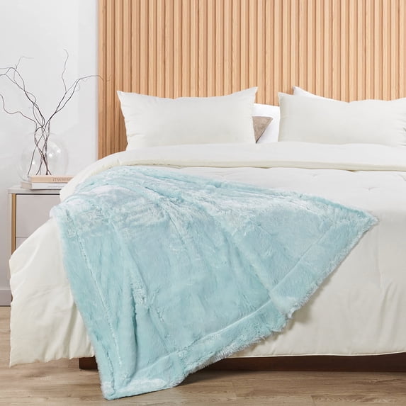 Home Soft Things Serengeti Double Sided Faux Fur Throw - Light Blue - 70" x 80"