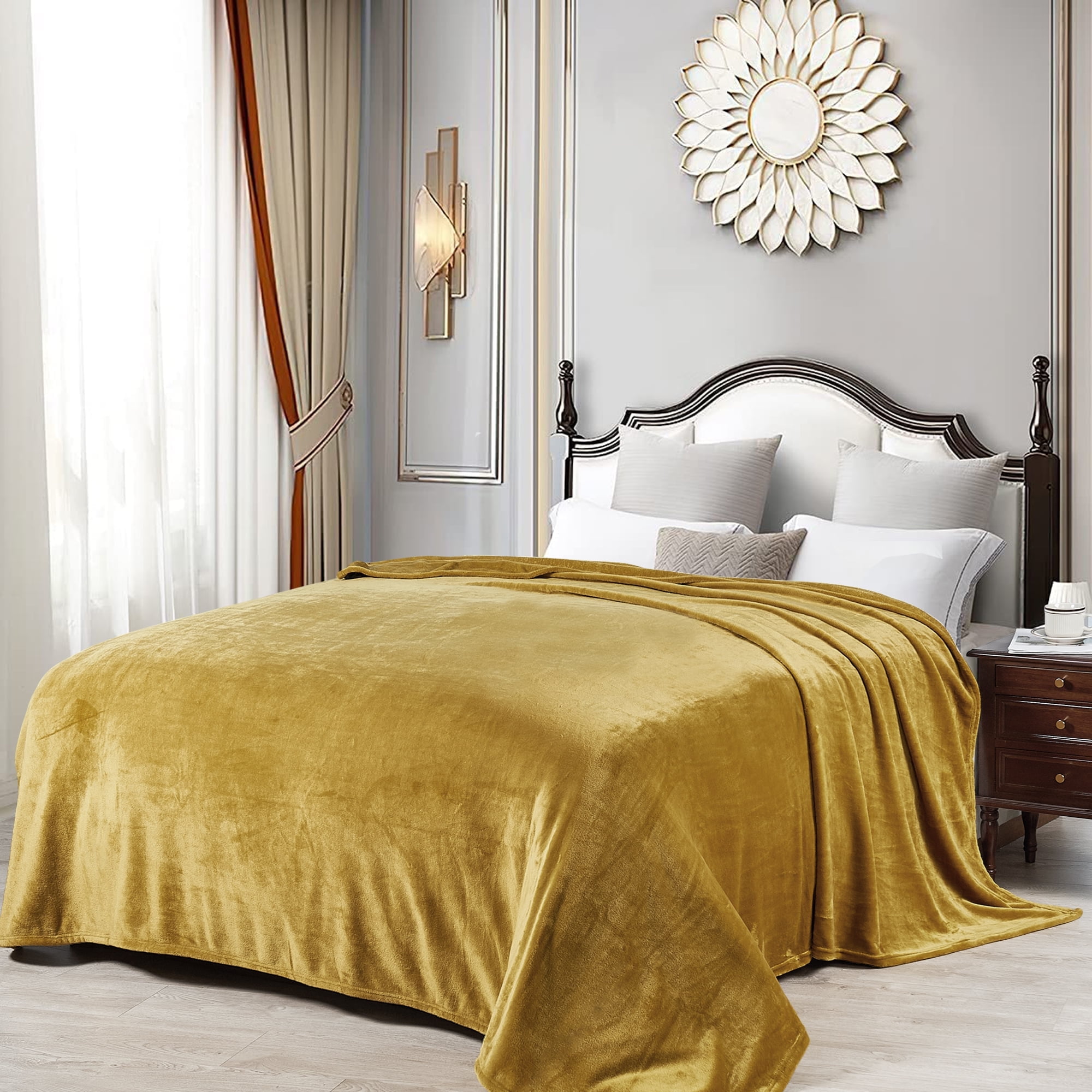 Home Soft Things Ultra-Warm Microfiber Flannel Fleece Throw