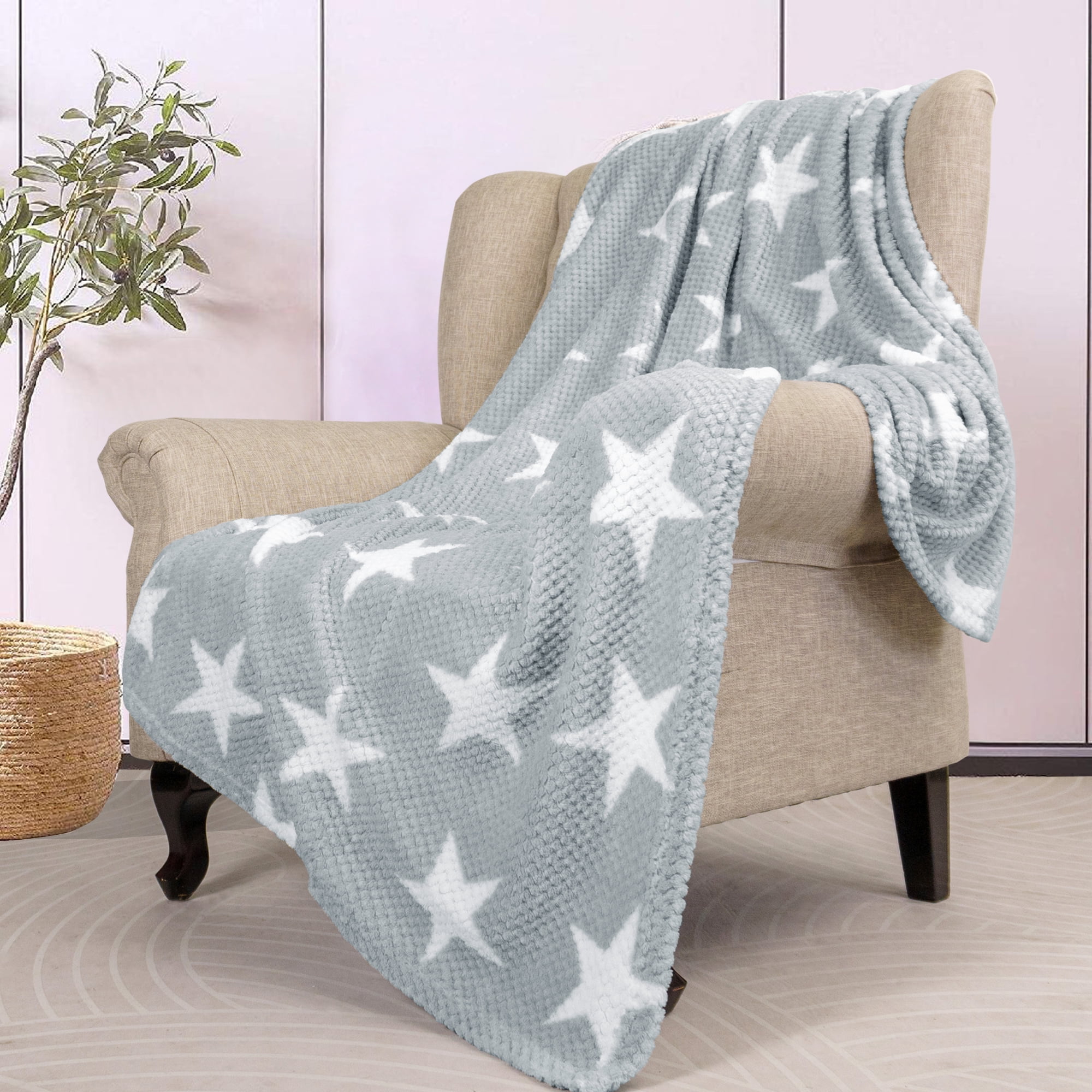Silver Star Pattern Faux Fur Knitted Throw Blanket