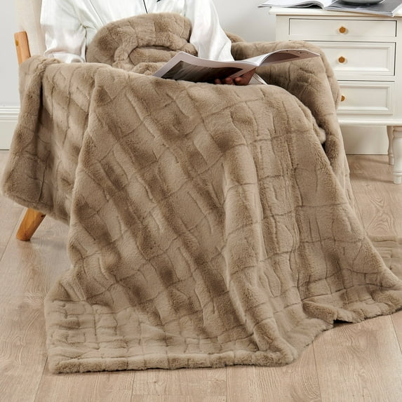 Home Soft Things Stylish Faux Fur Throw Blanket with Micromink Back, Luxury Soft Cozy Plush Fluffy Fuzzy Reversible Thick Warm Throw Blanket, 60x70 inches, Light Taupe