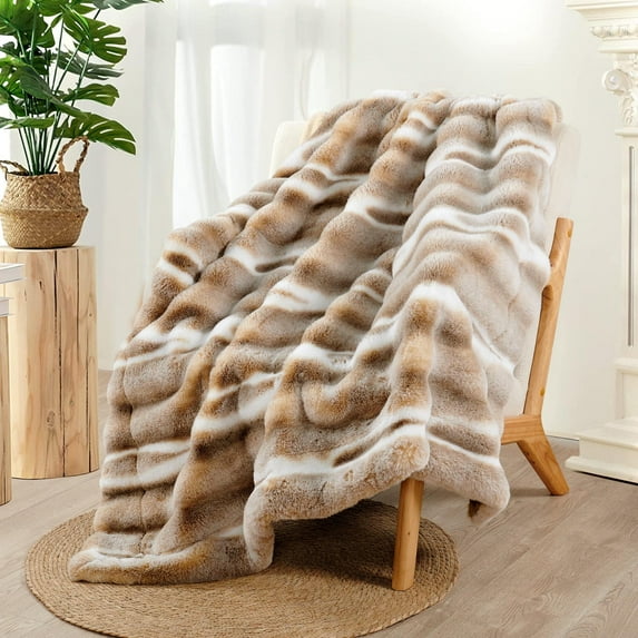 Home Soft Things Tip Dying Two Tone Faux Fur Throw Blanket with Micromink Back, Luxury Soft Cozy Plush Fluffy Fuzzy Reversible Thick Warm Throw Blanket, 50x60 inches, Brown White