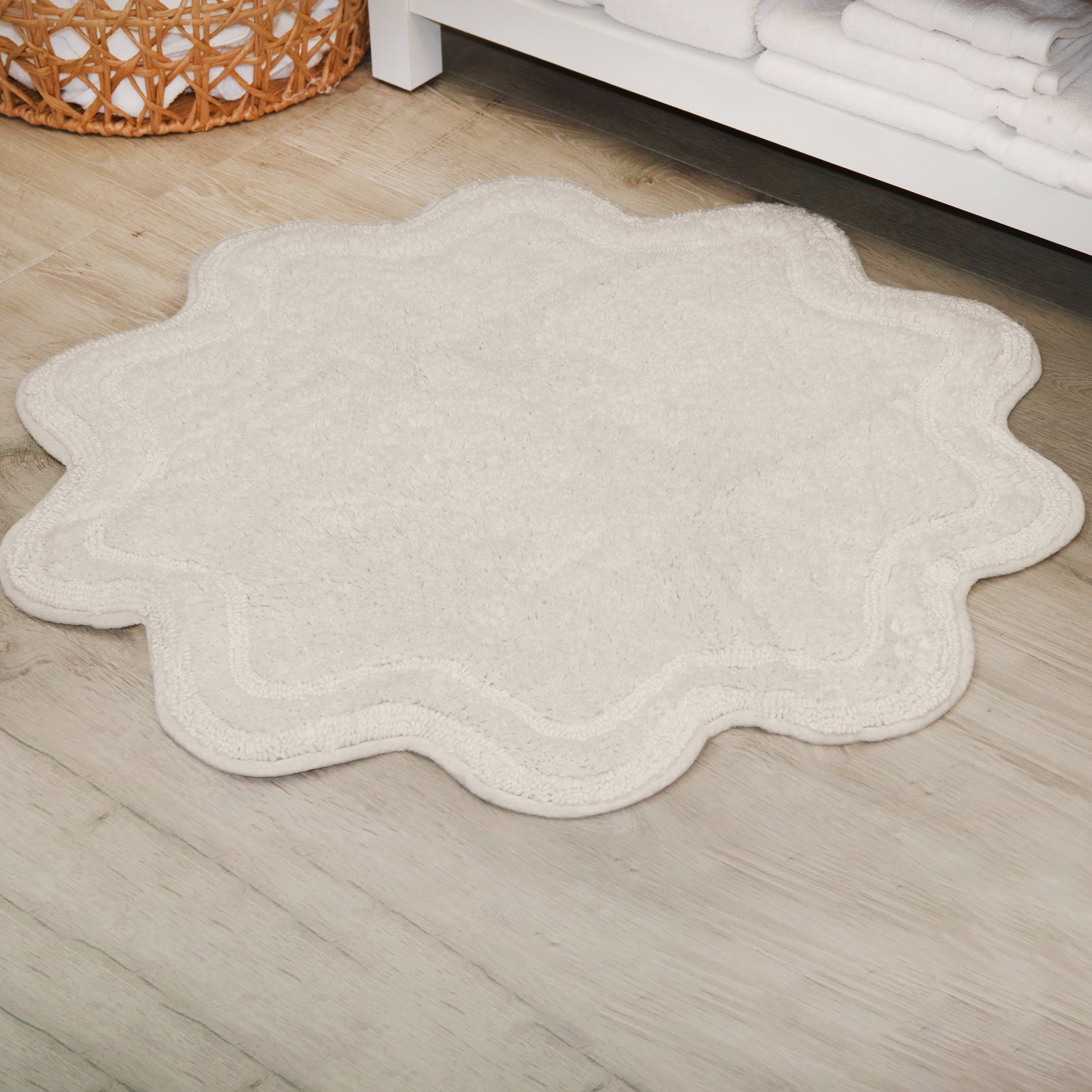 Home Weavers Allure Collection 100% Cotton Round Bath Rug 30