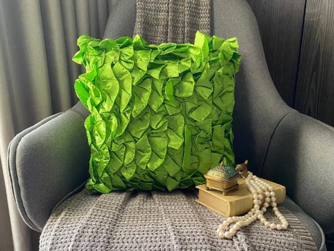 The HomeCentric Cushion Cover Clover Green Pillow Cover Vintage Ruffles Pillow Cover Pack of 2 18x18 inch (45x45 cm) Pillow Cover Decorative Square Satin Throw Pillow Cover Solid-Vintage Clover Green