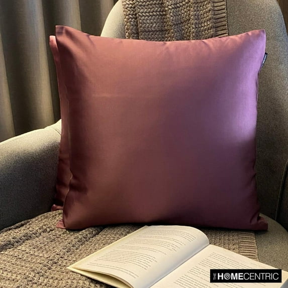 The HomeCentric Decorative Pillow Covers Light Purple Pack of 2, 20"x20" (50x50 cm) Satin Solid Cushion Covers For Sofa, Solid Modern Style - Light Purple Slub Satin