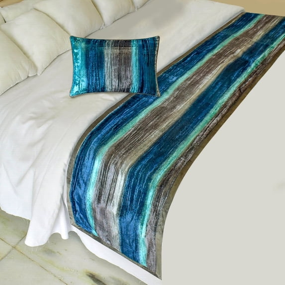 The HomeCentric King / Queen / Twin Blue Decorative Bed Runner King 90"x18" Bed Runner WITH One Pillow Cover, Ombre, Crushed Velvet Bed Scarf on Velvet fabric - Cerulean Ombre