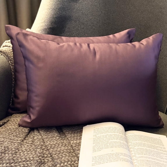 The HomeCentric Luxury Lumbar Pillow Cover Lilac Pack Of 2, 20"x30" (50x75 cm) Satin Solid Oblong Pillow Cover, Modern Cushion Cover Style - Lilac Slub Satin