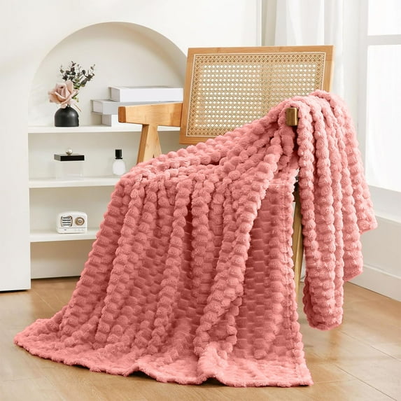 HomeDM Fleece Blanket - 59"x39" Soft Lightweight Cozy Warm Throw Blanket for Bed, Sofa, and Couch, Bedroom Home Decor Gifts, Pink