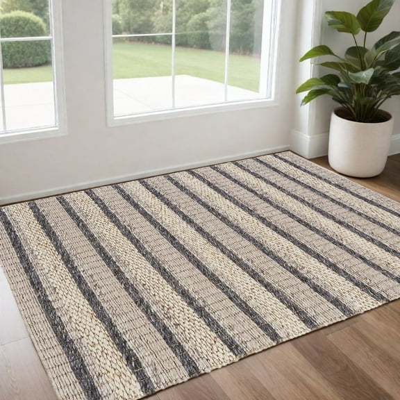 HomeRoots 2' X 3' Gray And Ivory Wool Hand Woven Area Rug