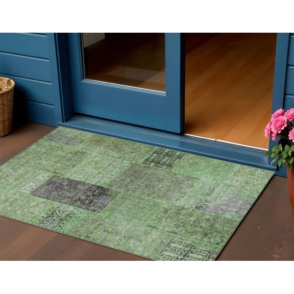 HomeRoots 580892 3 x 5 ft. Patchwork Washable Indoor & Outdoor Rectangle Area Rug, Green & Olive Green