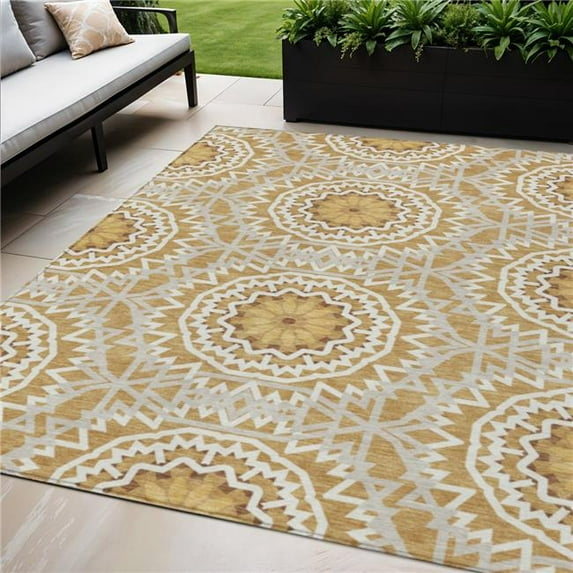 HomeRoots 578611 5 x 8 ft. Floral Medallion Washable Indoor & Outdoor Rectangle Area Rug, Gold, Gray & Ivory