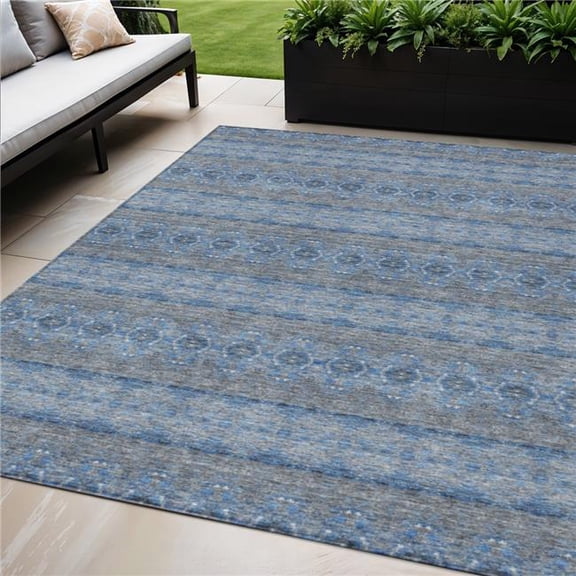 HomeRoots 578335 5 x 8 ft. Floral Medallion Washable Indoor & Outdoor Rectangle Area Rug, Navy Blue & Sky Blue