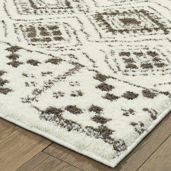 HomeRoots 509905 2 x 8 ft. Ivory & Brown Geometric Shag Power Loom Stain Resistant Runner Area Rug
