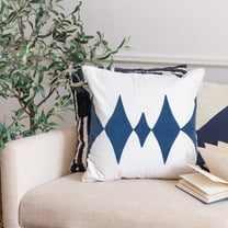 HomeRoots 517054 4 x 20 x 20 in. Blue Diamond Zippered 100 Percent Cotton Throw Pillow - Set of 2