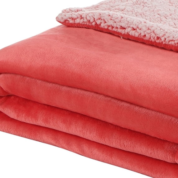HomeRoots 531192 Fuchsia Knitted Polyester Solid Color Plush Throw Blanket