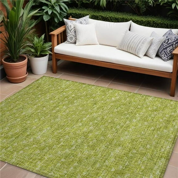 HomeRoots 560034 8 x 10 ft. Moss Green Geometric Washable Non Skid Indoor Outdoor Rectangle Machine Woven Area Rug