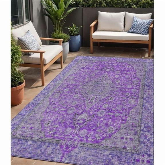HomeRoots 616293 5 x 8 ft. Purple & Gray Medallion Washable Indoor & Outdoor Rectangle Area Rug