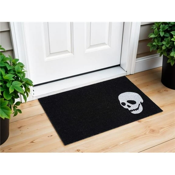 HomeRoots 632338 24 x 36 in. Black & White Coir Skull Outdoor Halloween Door Mat