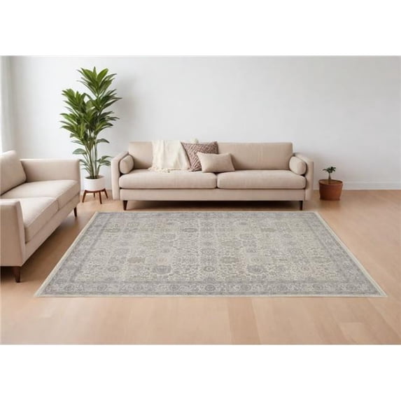 HomeRoots 567452 7 x 10 ft. Oriental Power Loom Worn Faded Rectangle Area Rug with Fringe, Gray & Ivory