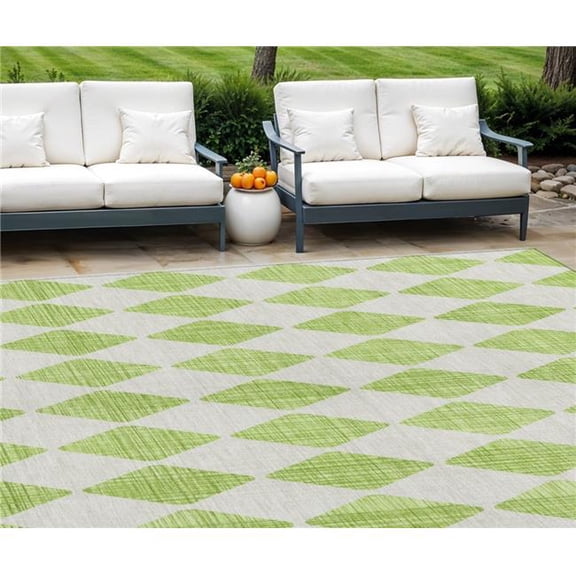 HomeRoots 577065 9 x 12 ft. Geometric Washable Indoor & Outdoor Rectangle Area Rug, Lime Green & Ivory