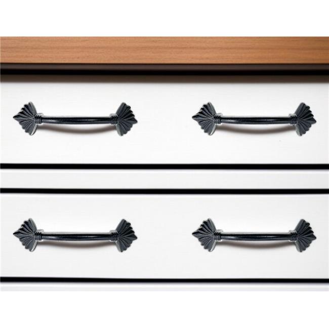 HomeRoots 635773 Antiqued Silver Metal Drawer Pull Knobs - Set of 6