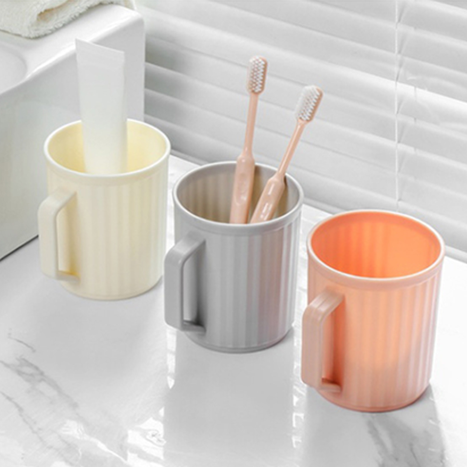 Homerr Toothbrush Cup with Handle Solid Color Bathroom Cup Toothbrush Cup with Handle Large Capacity Food Grade Minimalist Bathroom