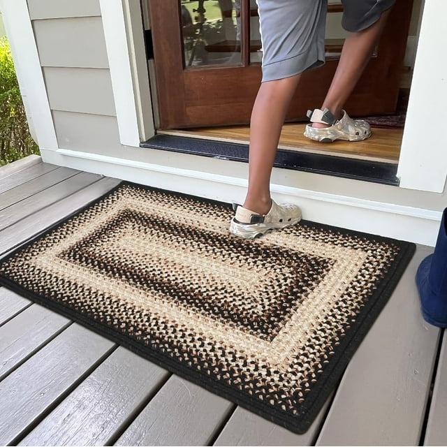 Homespice Black Mist Small Braided Rugs, Perfect as a Beige and Black