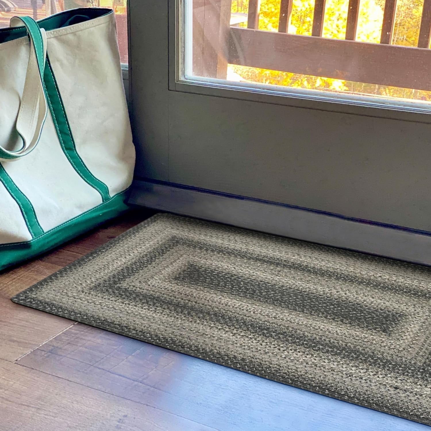 Flint Hill Handmade Braided Jute Rug in Neutral Grey, 20x30"