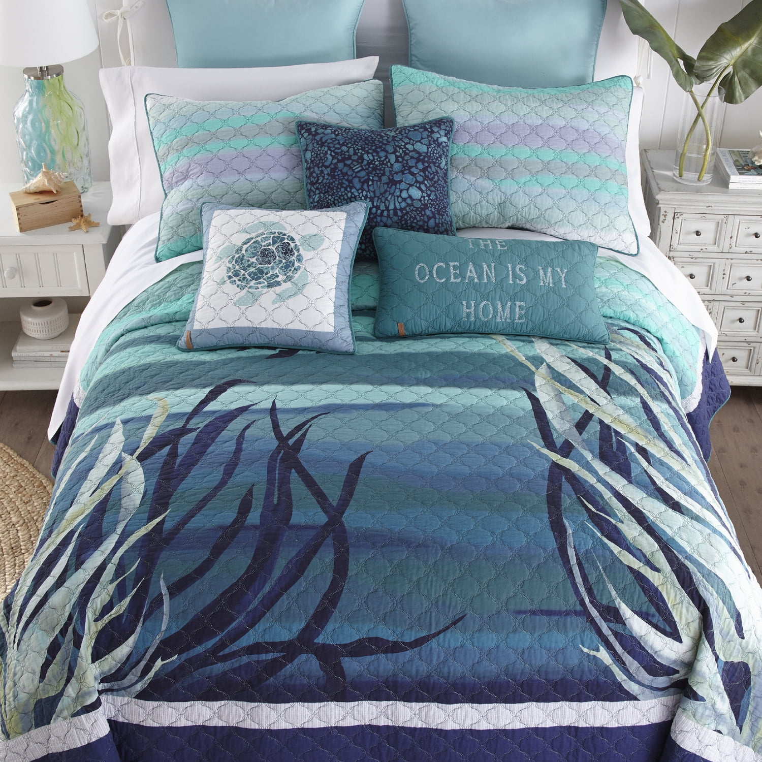 King Size Blue Cotton Coastal Reversible Quilt Set