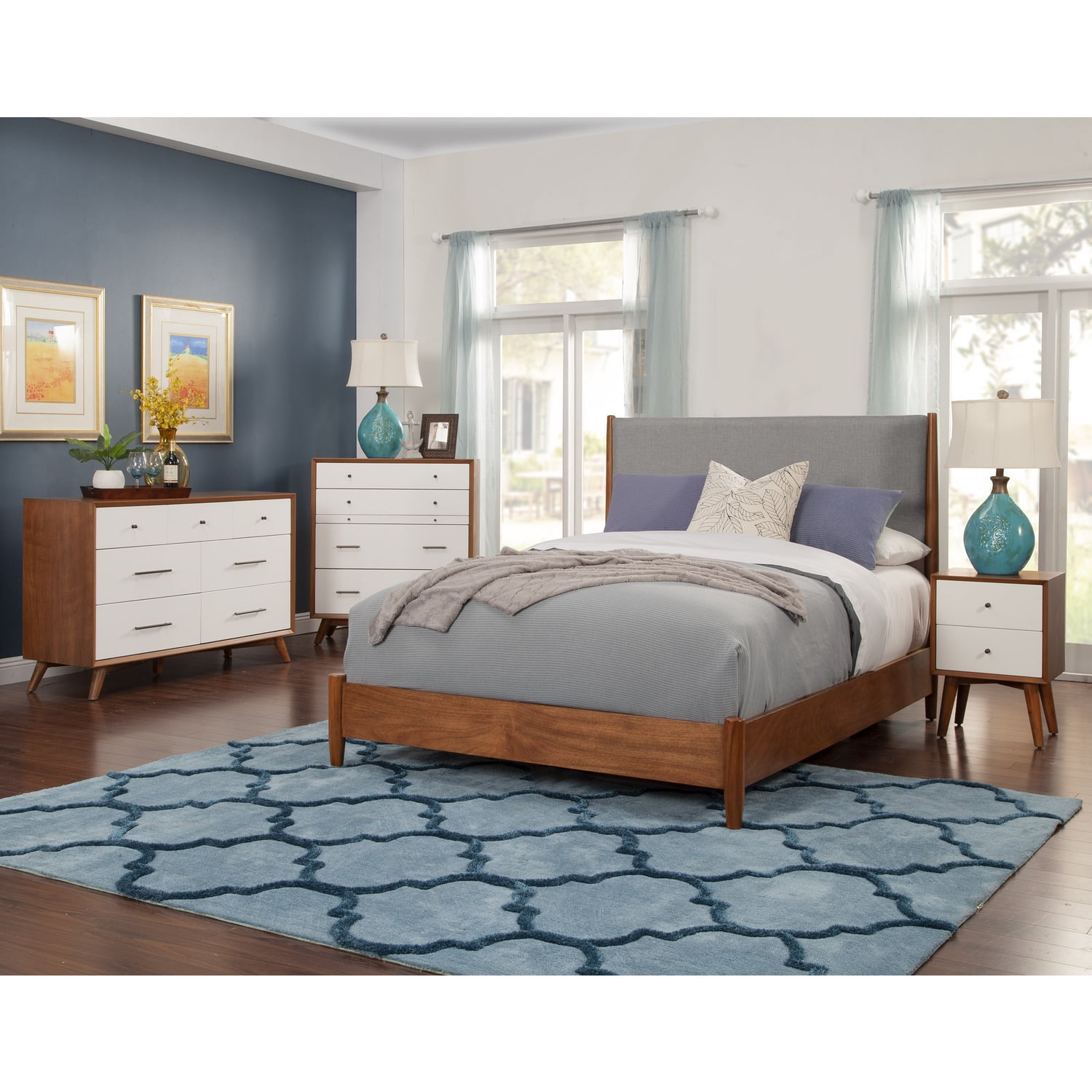 Homestock Victorian Vintage Two Tone Full Size Panel Bed Mahogany Grey 81 L X 58 W X 52 H Nailhead Feature Headboard Footboard Included
