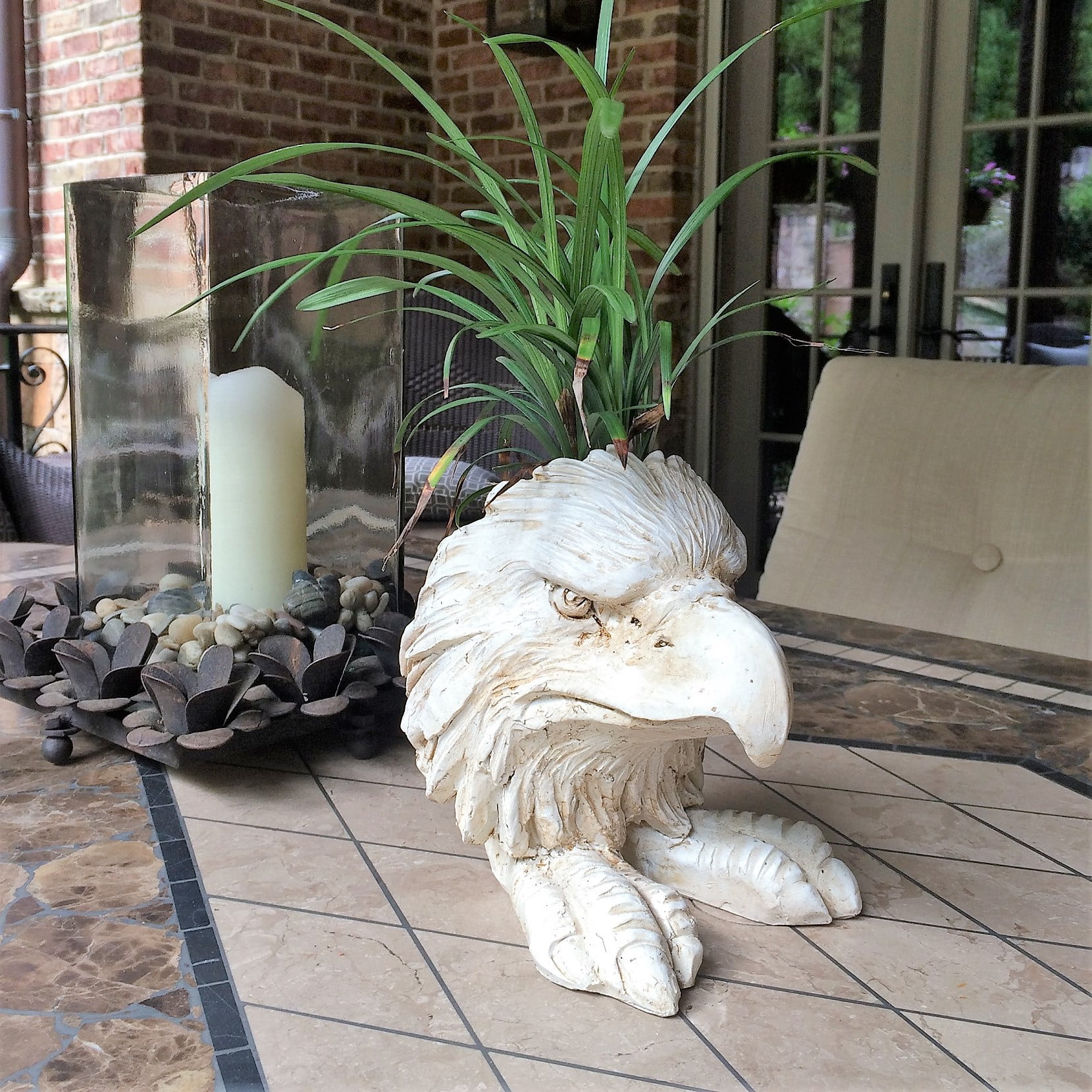 Homestyles Antique White American Eagle Mascot Muggly Animal Statue Humorous Planter Pot