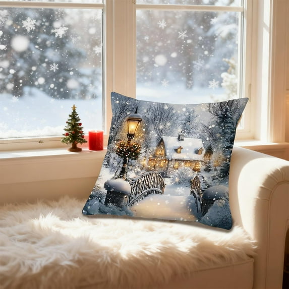 Hometravel American Style Christmas Pillow, Snow Scene Linen Cushion Cover, Holiday Themed Sofa Living Room Decor for Seasonal Home Decoration