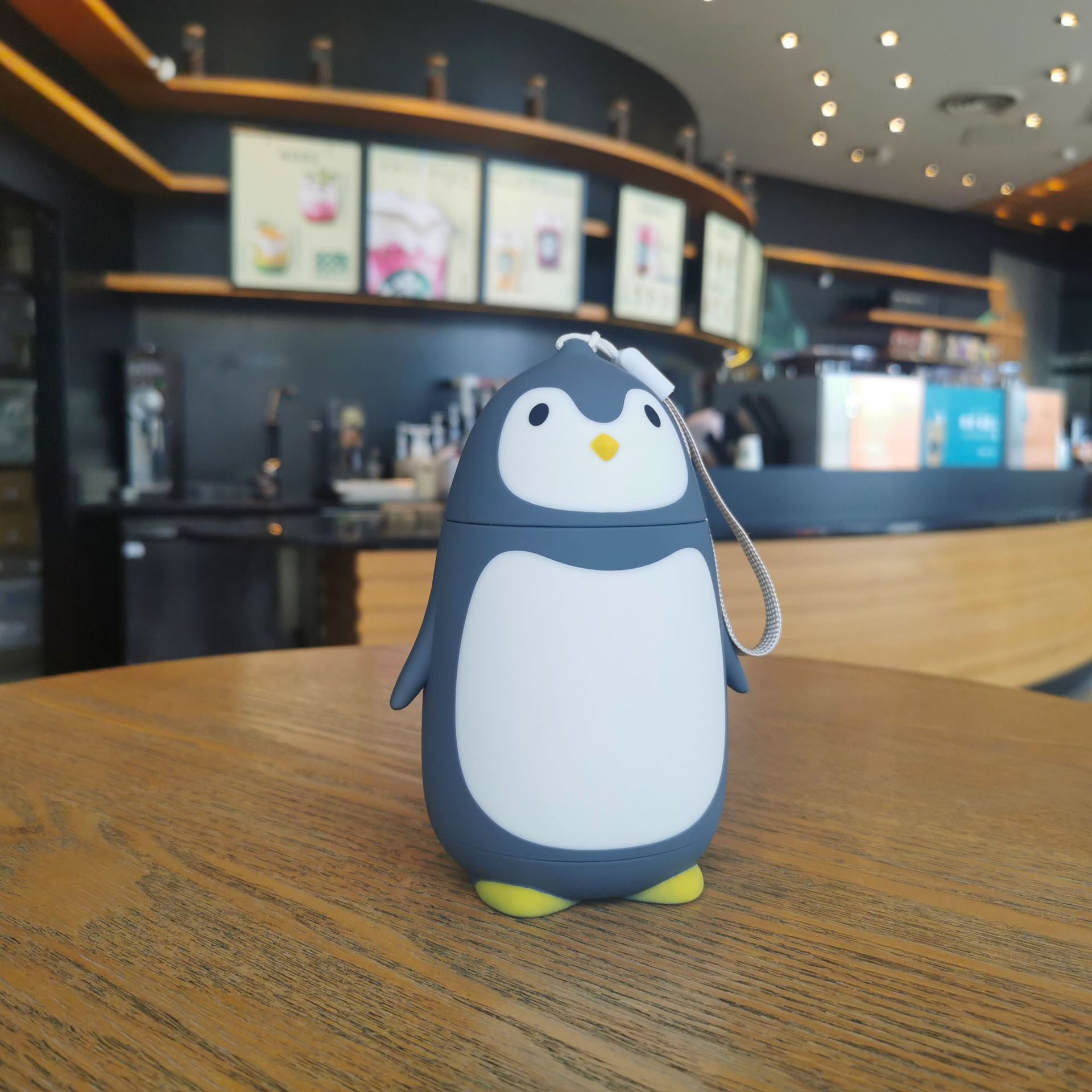 https://i5.walmartimages.com/seo/Homgreen-Penguin-Water-Bottle-Stainless-Steel-Insulation-Water-Bottles-Coffee-Cartoon-Penguins-Kids-Gifts-8-4oz-250ML-5-79-3-23inch_b49c6c67-7ef3-4721-a059-9557596a042c.2459e7b93c51033780cc57a28b6e38bd.jpeg