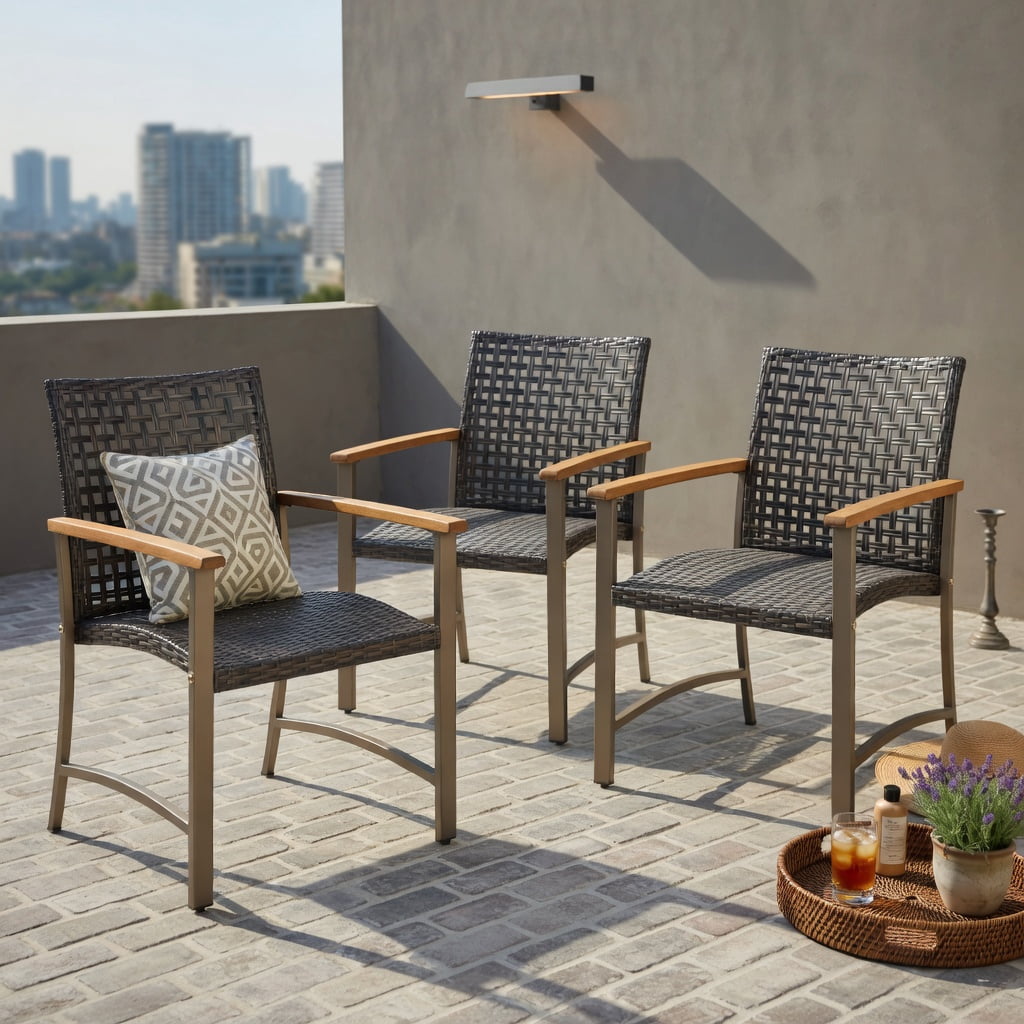 Hommoo Set of 4 Outdoor Rattan Dining Chairs with Acacia Wood Armrests, Weather-Resistant PE Wicker & Powder-Coated Metal Frame for Patio, Backyard, Poolside & Balcony, Brown
