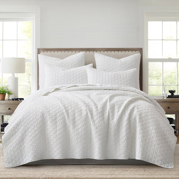 Homthreads by Levtex Home - Rowan - Throw 50x60in.- Diamond Quilted - White Crinkle - Polyester
