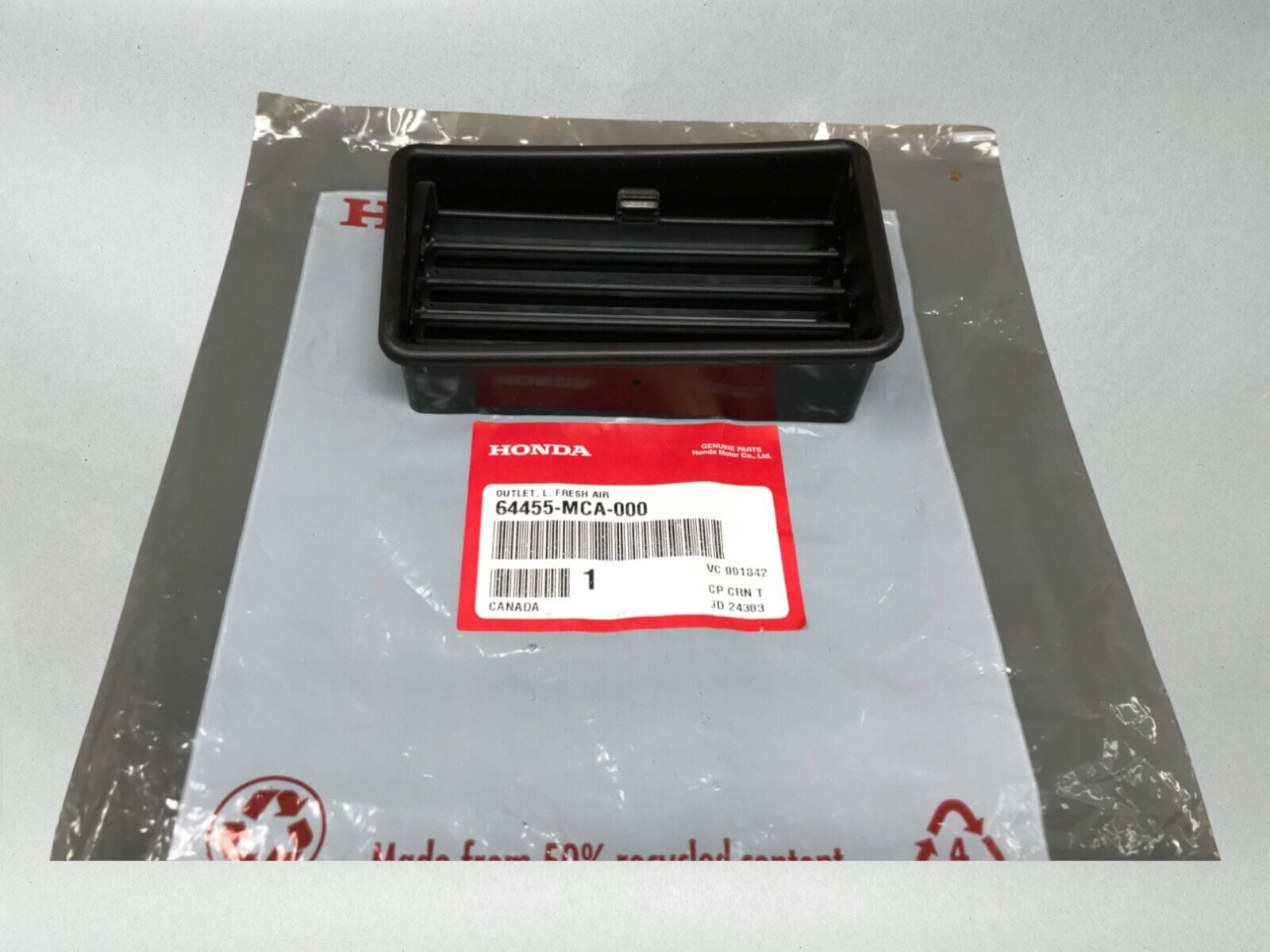 Honda OEM Lower Right Air Outlet Vent 01-10 Goldwing 1800 O151 64455-MCA-000