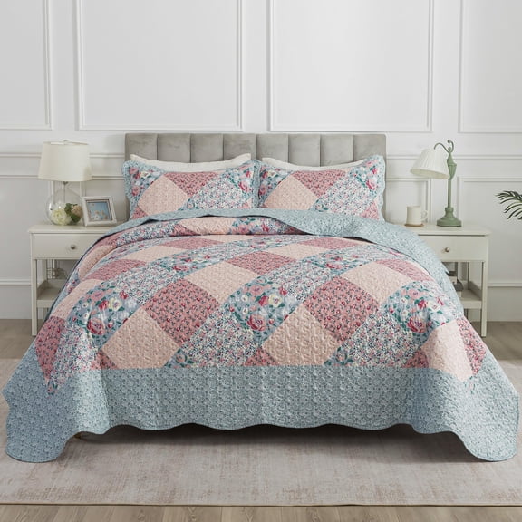 HoneiLife Traditional Pink Floral Microfiber Quilts, King - Reversible (3 Count)