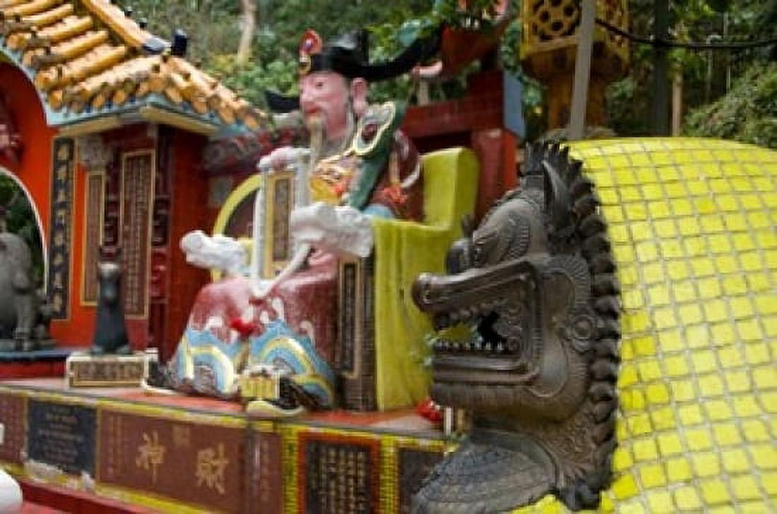 Hong Kong Goddess of Mercy temple Repulse Bay Canvas Art - Cindy Miller Hopkins DanitaDelimont (17 x 11)